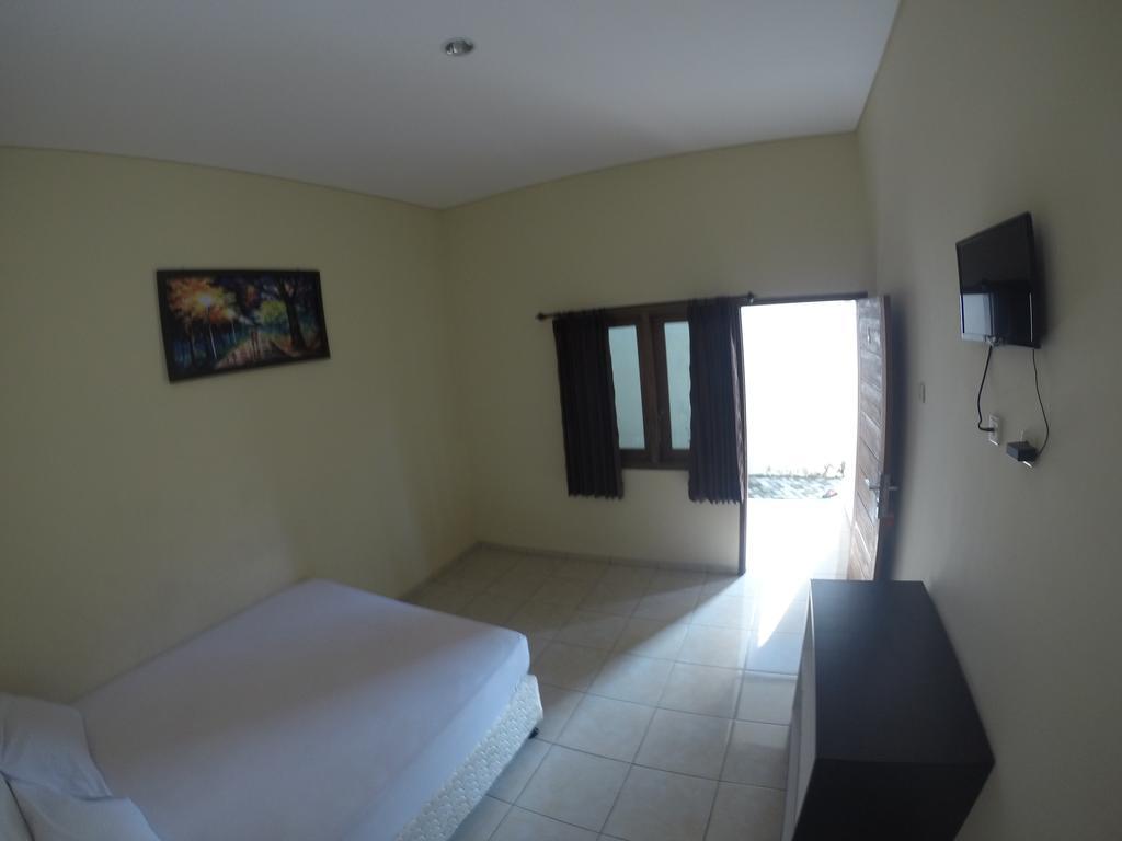 Deka Homestay Mataram Exteriör bild