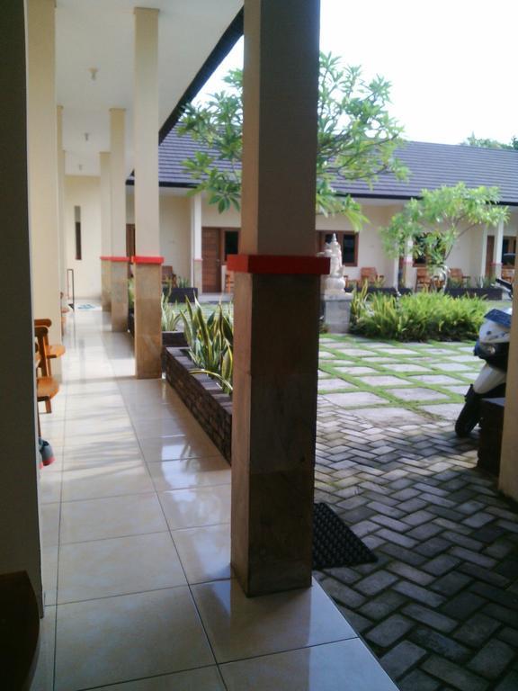 Deka Homestay Mataram Exteriör bild