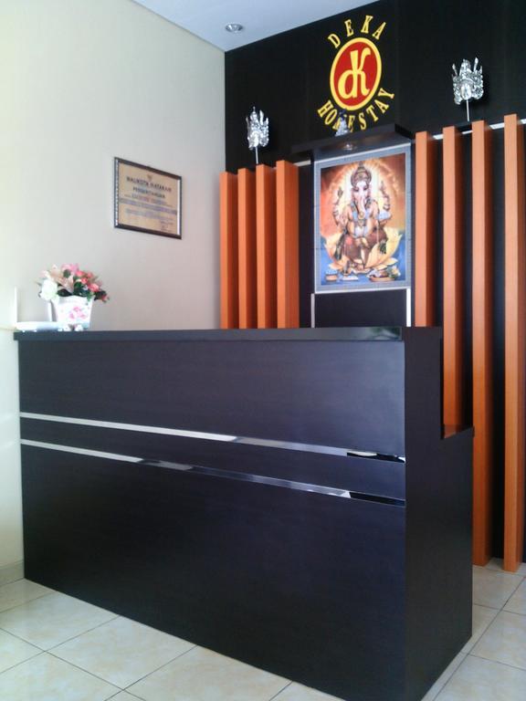 Deka Homestay Mataram Exteriör bild