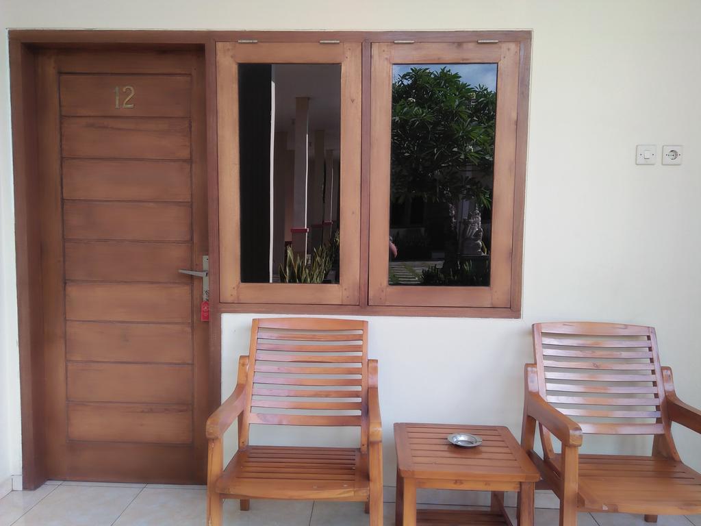 Deka Homestay Mataram Exteriör bild